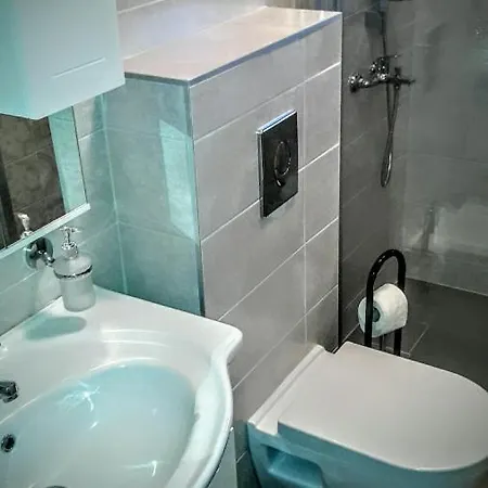 Neda Apartman1 *